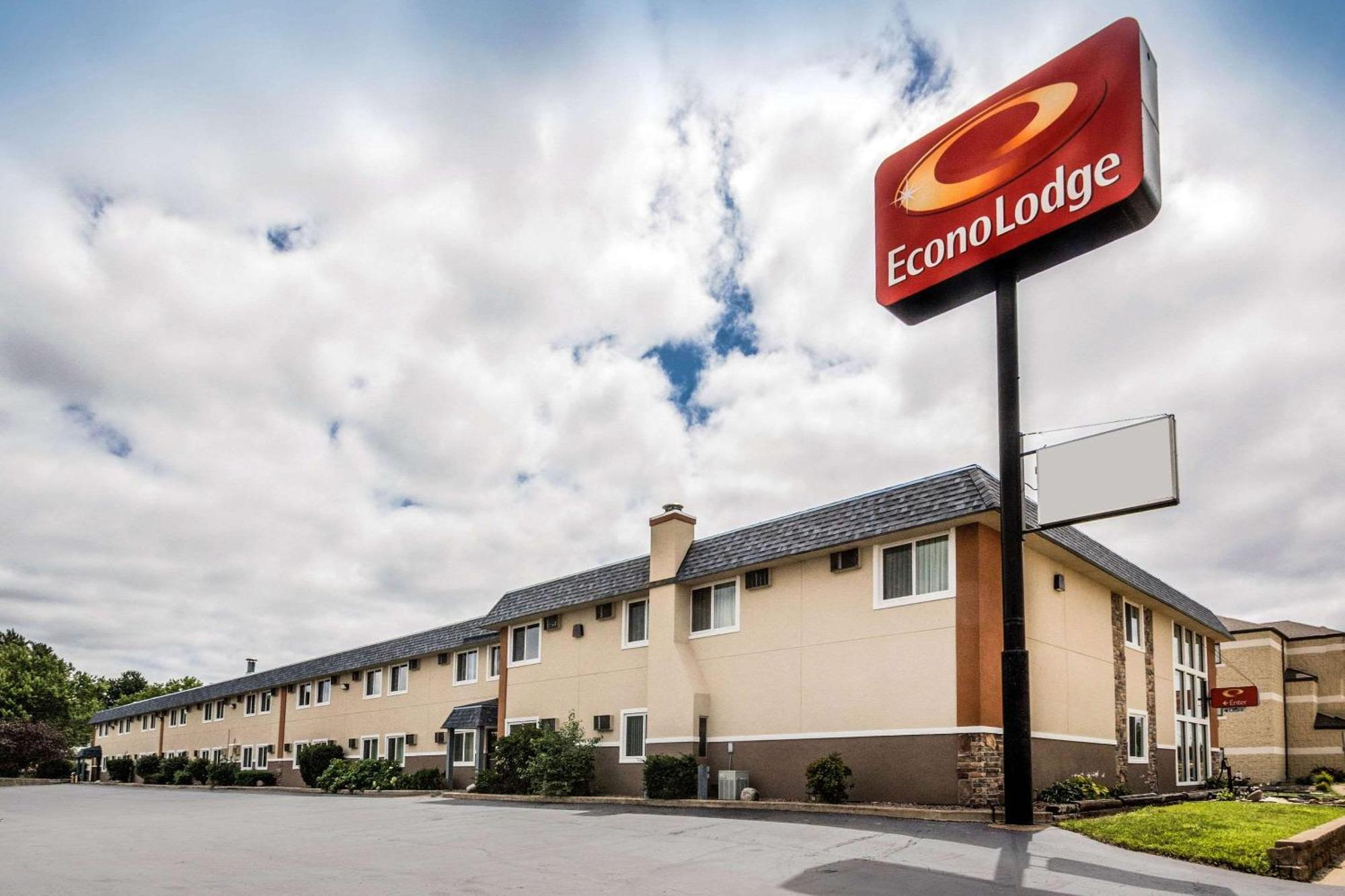 Econo Lodge La Crosse Exterior photo